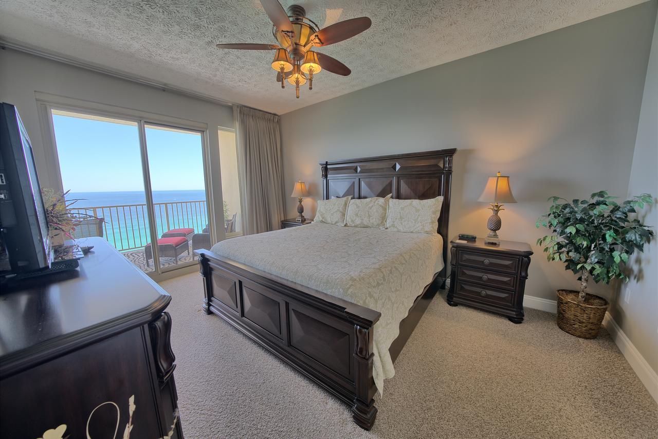 Stylish Oceanfront With And Picnic Area Access - Unit 1706