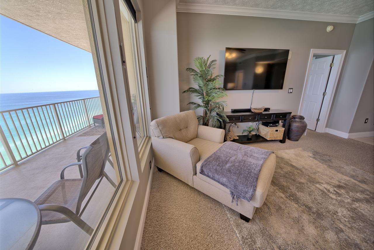 Stylish Oceanfront With And Picnic Area Access - Unit 1706 *